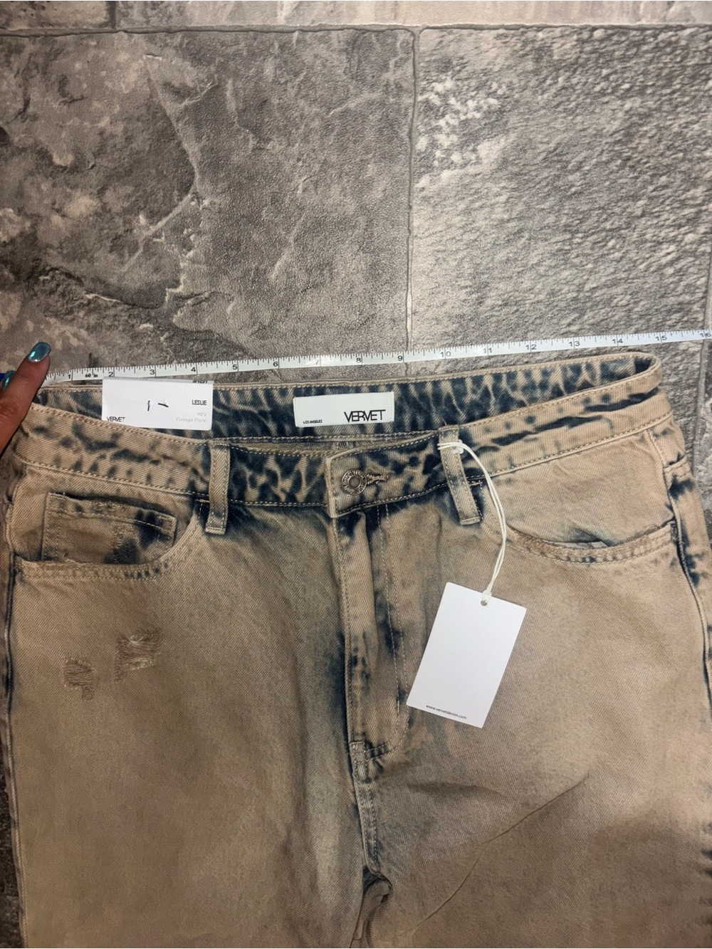 Relaxed Beige Distressed Women's Jeans - Casual Fit - Picture 3 of 5